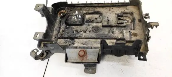 Battery box tray