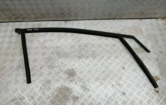 Front door rubber seal