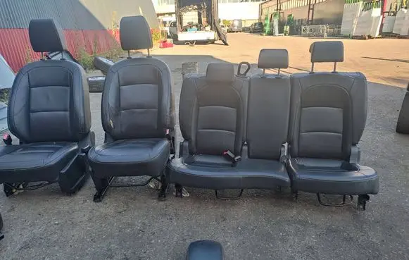 Nissan Qashqai+2 Seat set 