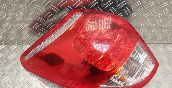 Toyota RAV 4 (XA30) Rear/tail lights