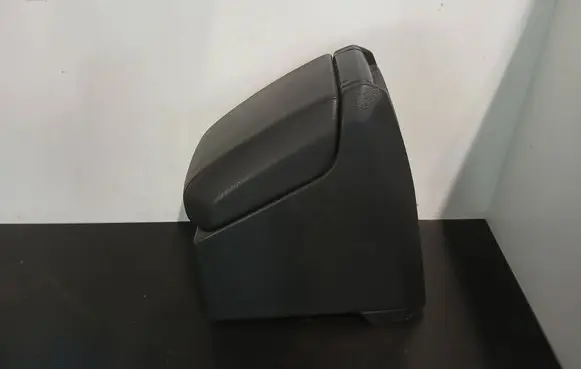 Volvo XC90 Armrest 