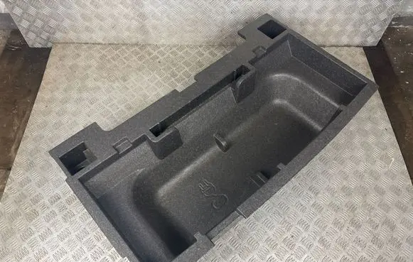Skoda Superb B8 (3V) Trunk bottom trim panel 3V9863957