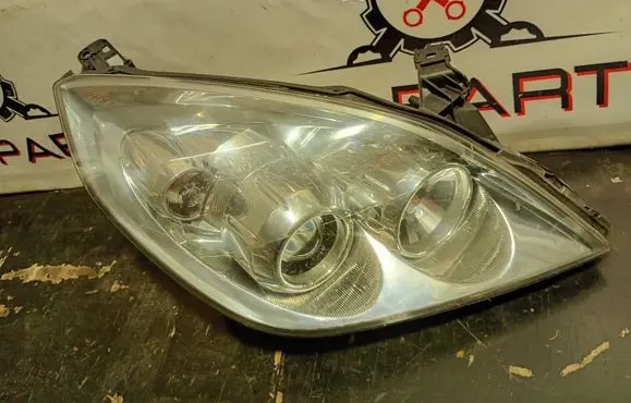 Opel Vectra C Headlight/headlamp
