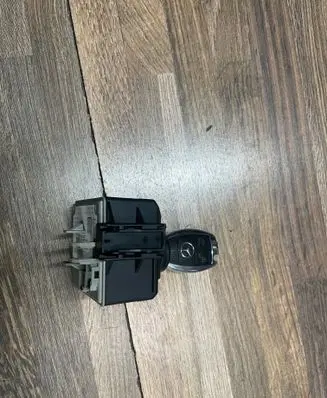 Mercedes-Benz CLS C218 X218 Ignition lock A2129055800 07083433 10090142