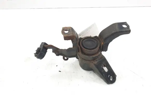 Toyota Prius (XW30) Engine mount bracket