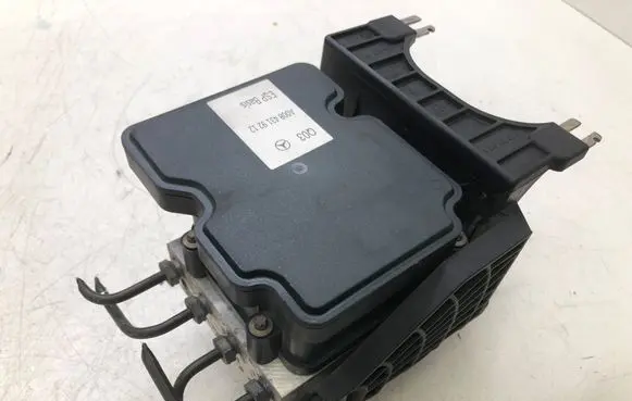 Mercedes-Benz B W246 W242 ABS Pump A0084319212