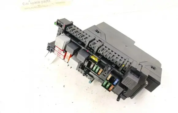 Mercedes-Benz C W204 Fuse box set DALISID3606 2049005003 2049065602