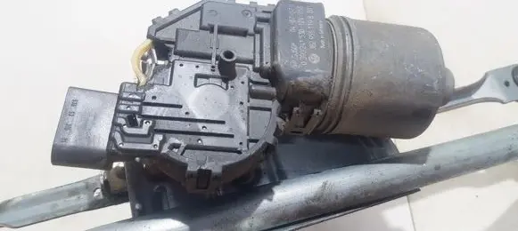 Skoda Superb B5 (3U) Wiper motor 0390241530 3B2955119B