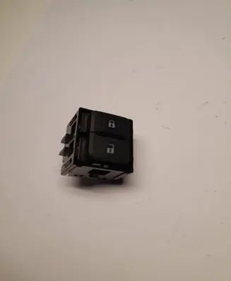 Toyota Highlander XU70 Central locking switch button 1050U93 193105