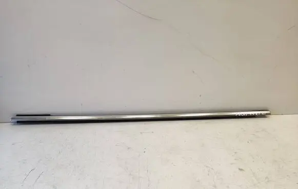 Ford Focus Other front door trim element D1M2A14