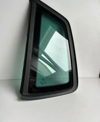 Volkswagen Golf Sportsvan Rear side window 43R001595