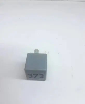 Audi A6 S6 C5 4B Horn buzzer relay 8D0951253A V23134B52X301 AA66GF20
