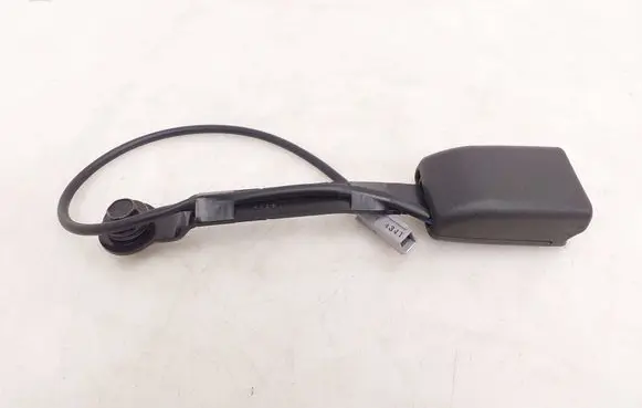 Front seatbelt buckle