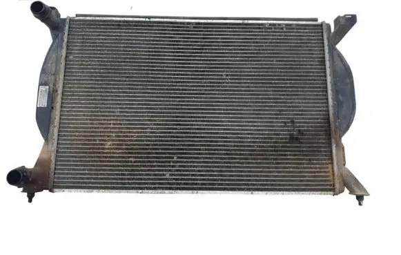Audi A4 S4 B7 8E 8H Coolant radiator 8E0121251A