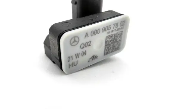 Mercedes-Benz GLC X253 C253 Airbag deployment crash/impact sensor A0009057802