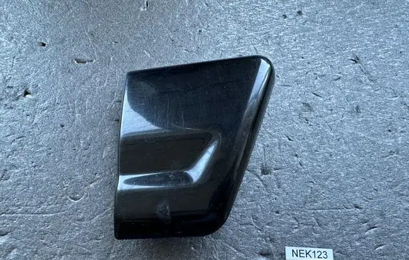 Nissan Patrol Y61 Fender mounting bracket 63872VC000
