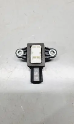 Hyundai Tucson TL Airbag deployment crash/impact sensor 95920B1050