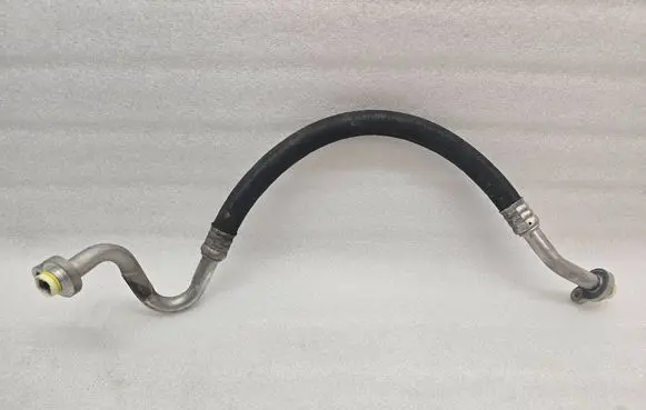 Volvo XC40 Air conditioning (A/C) pipe/hose 31694876