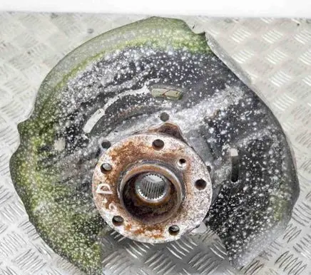 BMW 5 F10 F11 Rear wheel hub 6793770