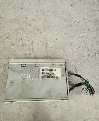 Jeep Grand Cherokee (WK) Sound amplifier P05064118AJ
