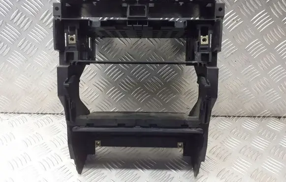 Audi A4 S4 B6 8E 8H Radio/GPS head unit trim 8E0858005
