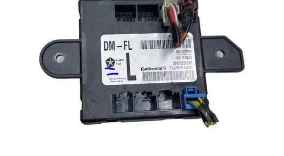Fiat Freemont Door control unit/module 05026613AH 2840595208300 TLX1H167100591
