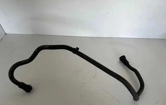 Coolant pipe/hose
