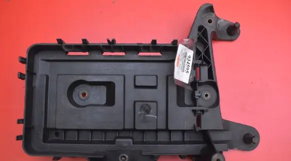 Volkswagen Golf Plus Battery box tray 1KM915333