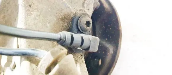 Renault Laguna III ABS brake wheel speed sensor 