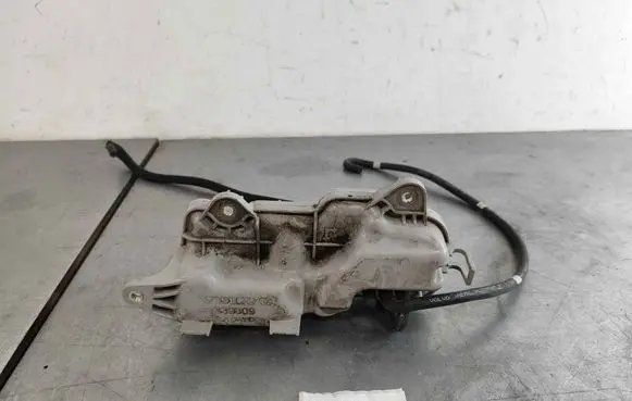 Volvo XC90 Vacuum air tank 31339809