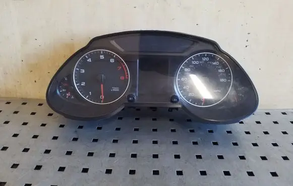 Audi Q5 SQ5 Speedometer (instrument cluster) 8R0920980