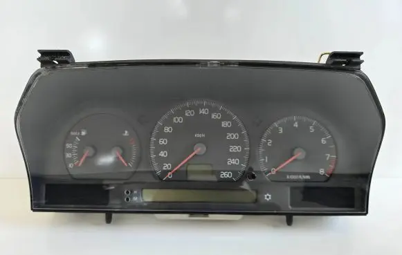 Volvo S70 V70 V70 XC Speedometer (instrument cluster) 9451530 9168144