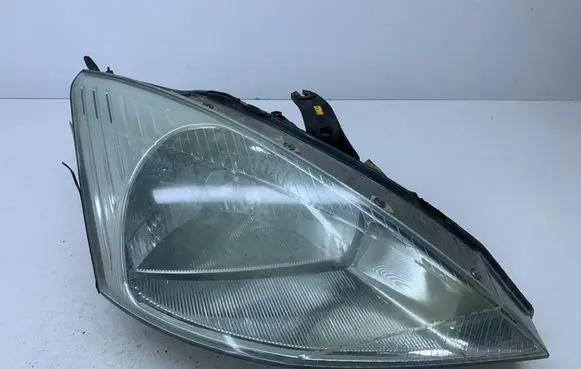 Ford Focus Headlight/headlamp
