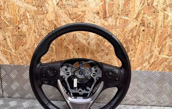 Toyota RAV 4 (XA40) Steering wheel GS13114070B GS13114070