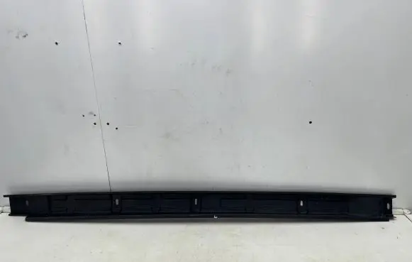 Mercedes-Benz ML W164 Sill a1646981030