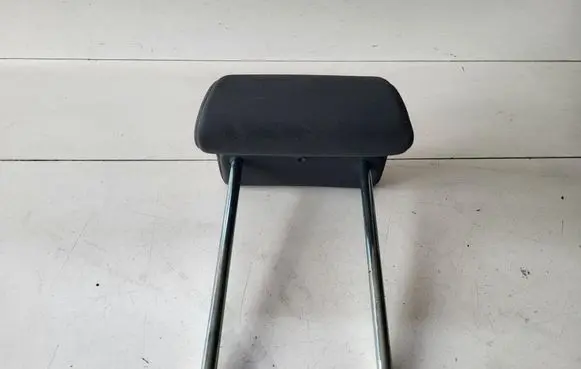 Nissan Qashqai Rear seat headrest 
