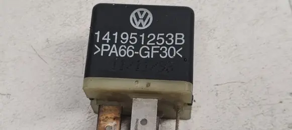 Volkswagen Touran I Other relay 141951253B