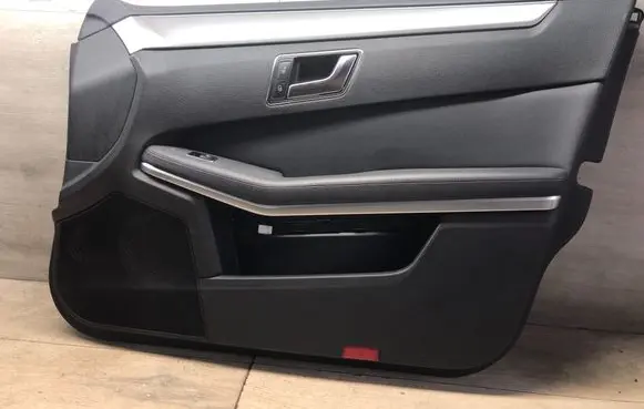 Mercedes-Benz E W212 Front door card panel trim 1697352