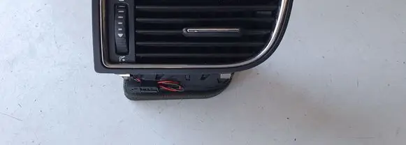 Skoda Superb B6 (3T) Dashboard side air vent grill/cover trim