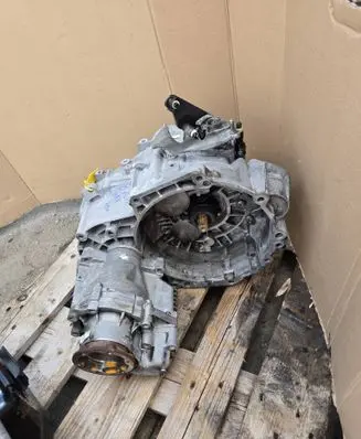 Volkswagen PASSAT B7 Manual 6 speed gearbox NFV