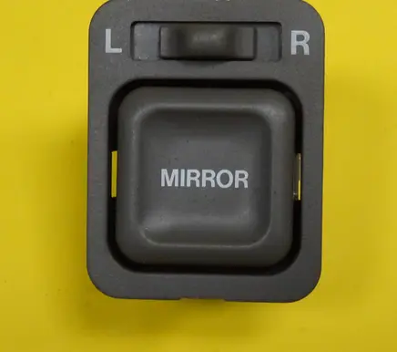 Honda CR-V Wing mirror switch 1834982