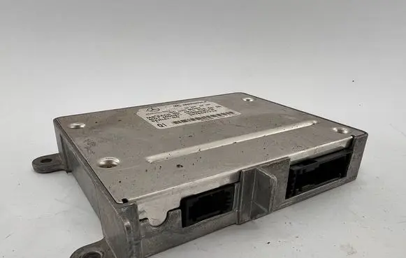Mercedes-Benz E W211 Bluetooth control unit module A2118705526 DM70697212