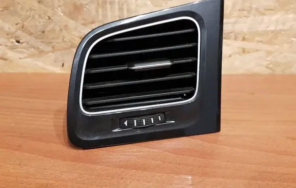 Volkswagen Golf VII Dashboard air vent grill cover trim 1037 5G1819247B
