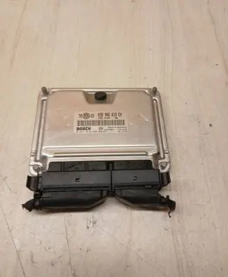 Volkswagen PASSAT B5.5 Engine control unit/module 038906019EH 28SA4880 0281010558