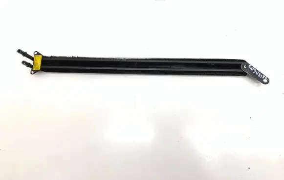 Maserati Quattroporte Power steering radiator 1518901300