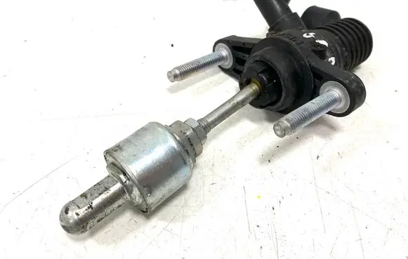 Toyota RAV 4 (XA30) Clutch slave cylinder 0053 11141