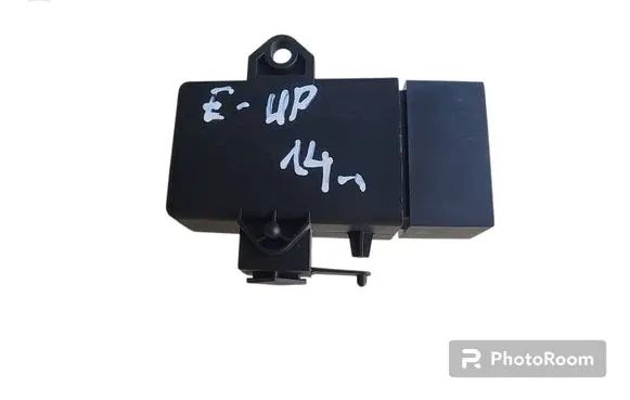 Volkswagen Up Seat heating relay 6R0959772A