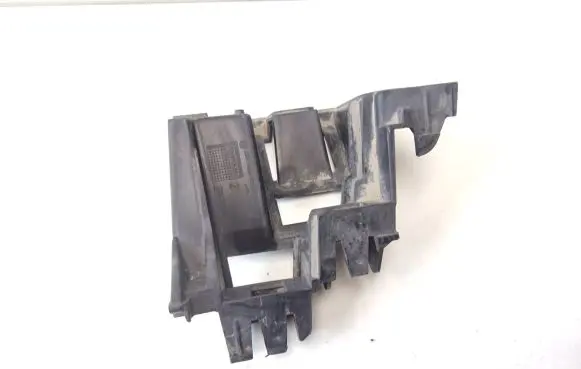 Volkswagen Jetta VI Bumper support mounting bracket corner 5C6807394A