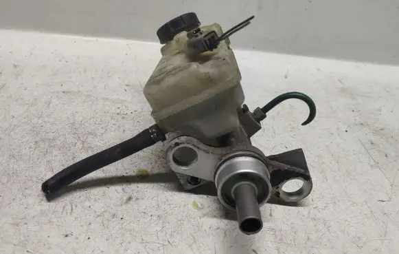 Renault Scenic II - Grand scenic II Master brake cylinder
