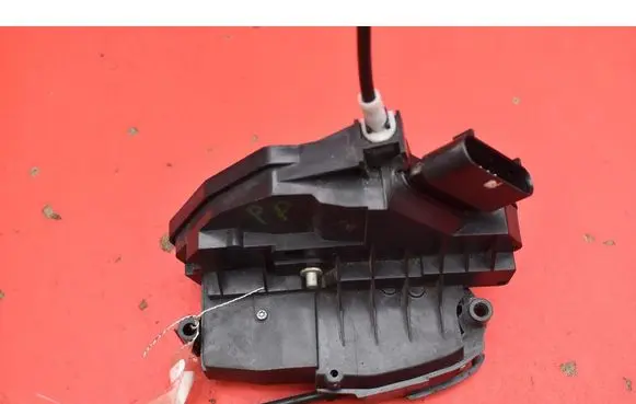 Volvo V60 Front door lock 31301740